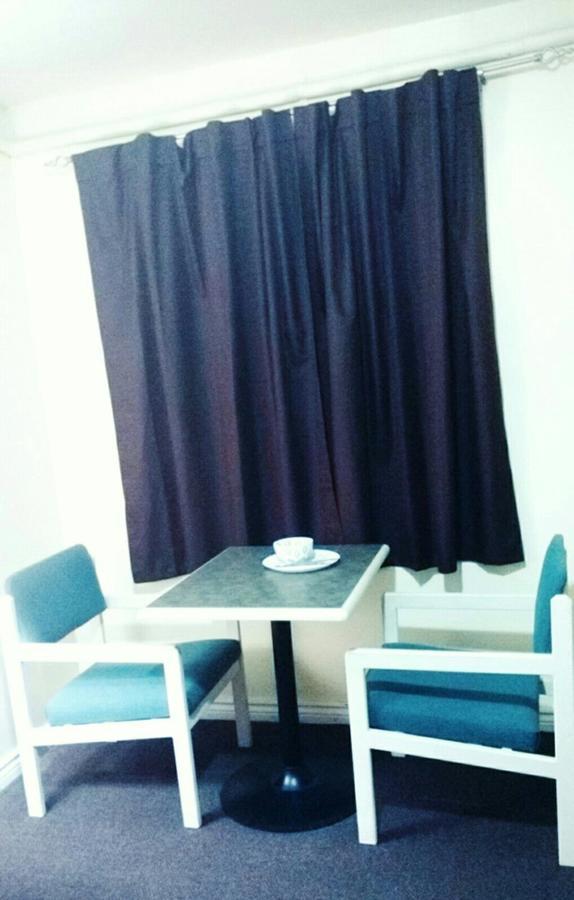 Leisure Motel Windsor Bagian luar foto
